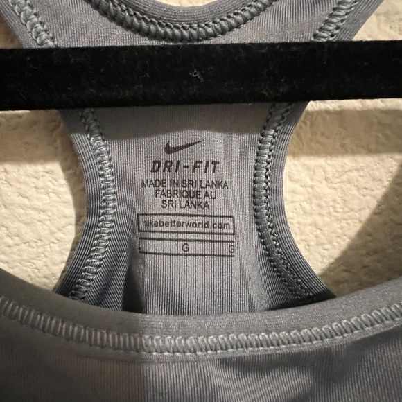 Nike Dri-Fit Sports Bra - Picture 4 of 5